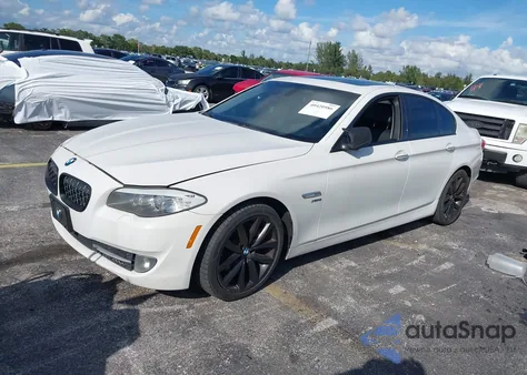 2011 BMW 535 Xi z USA, uszkodzony, nr VIN WBAFU7C52BC871091